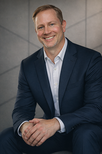 Director of Marketing for MedRx Logistics. Erik Larson professional headshot